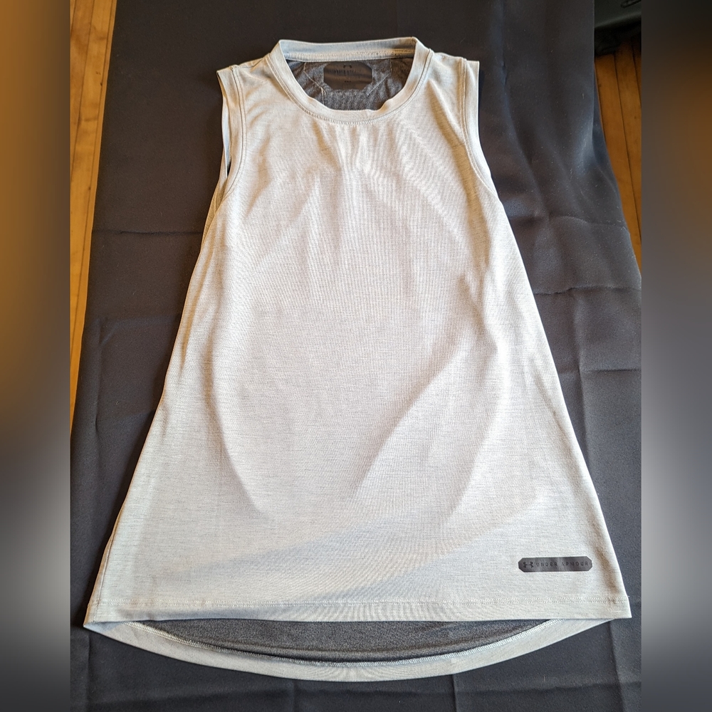 Light gray Under Armour tank top